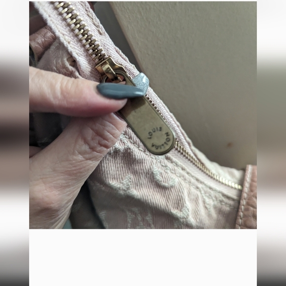 Louis Vuitton denim crossbody , & dust bag - Picture 3 of 16
